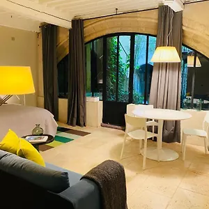 De L'atelier D'artiste Appartement